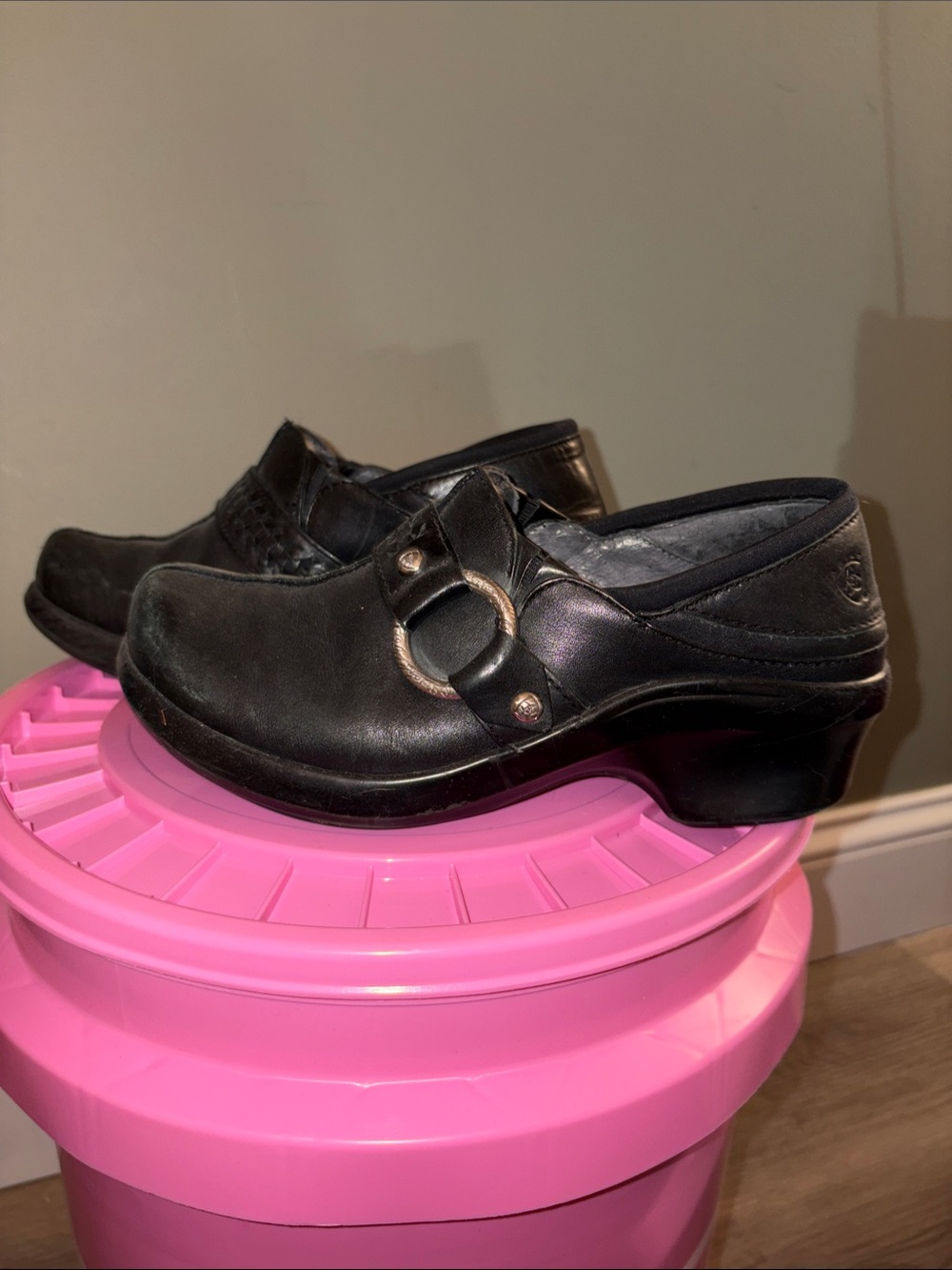 Ariat Black Leather Slip-On Mule with Metallic Ring Accent